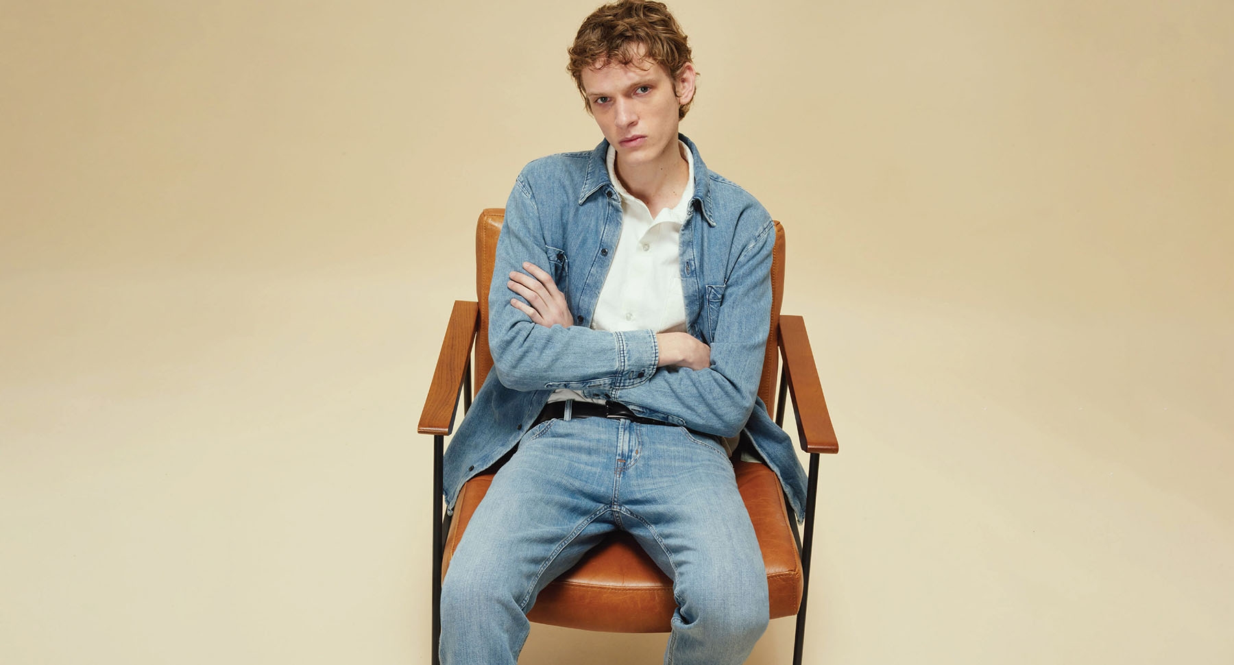 Discover the Modern Straight Jeans - 7 For All Mankind
